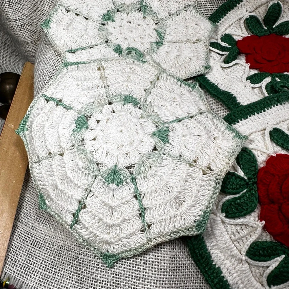 Vintage Handmade Crochet Potholder Set‎ 6pc Red Rose Navy Blue Mint Green Floral